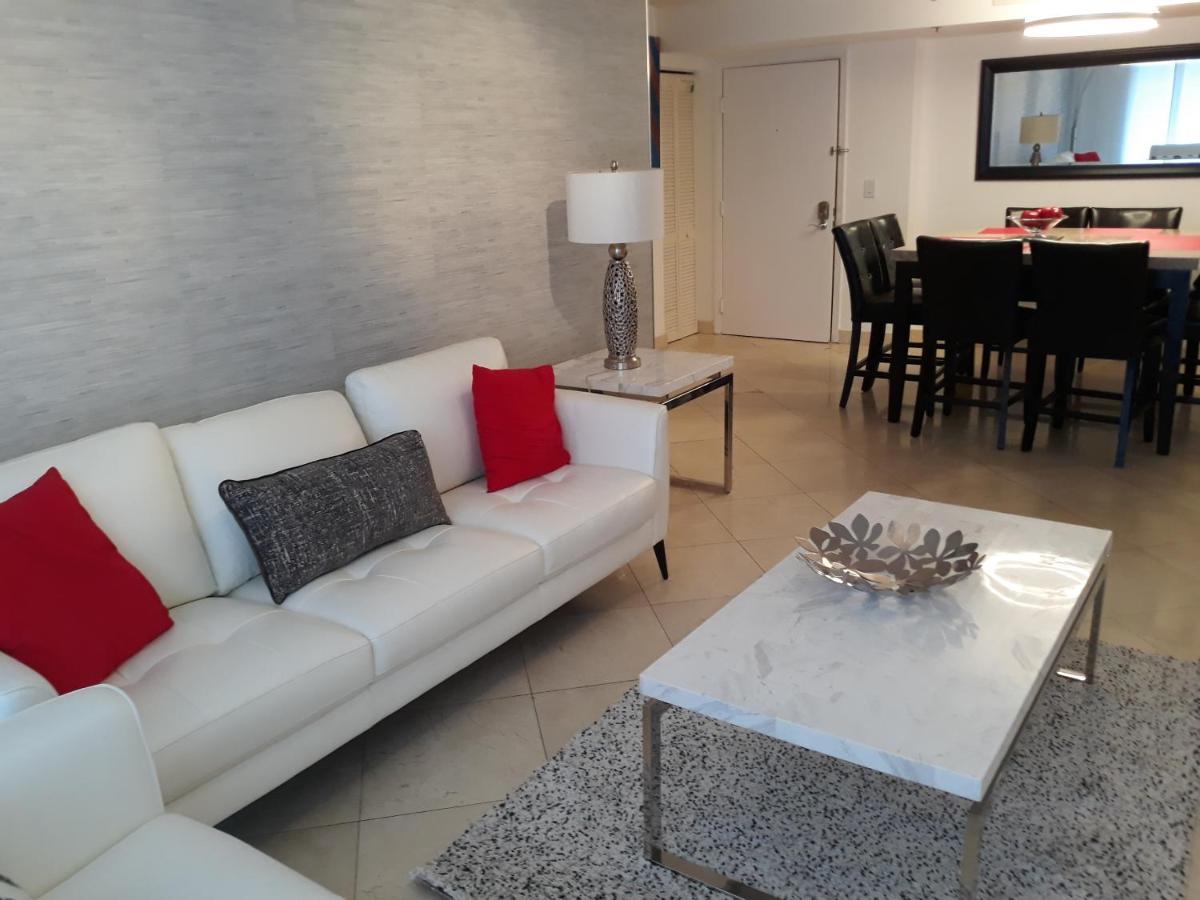 Resort Style In Aventura Florida מראה חיצוני תמונה