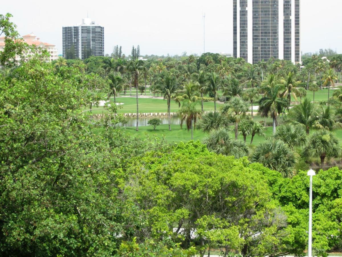 Resort Style In Aventura Florida מראה חיצוני תמונה